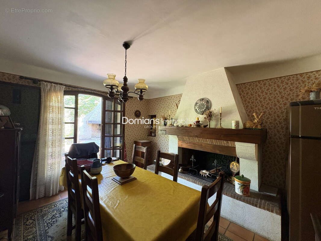 Maison 182 m² à Millas  - photo 4