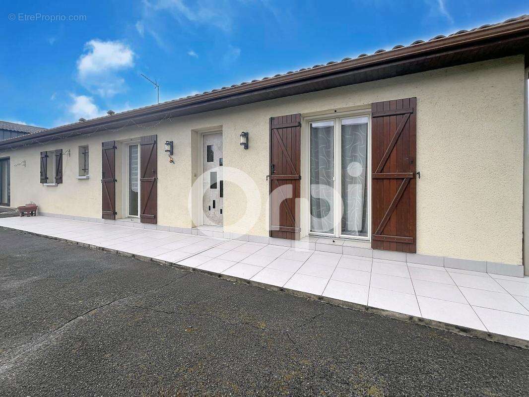 Maison à MARSAC-SUR-L'ISLE