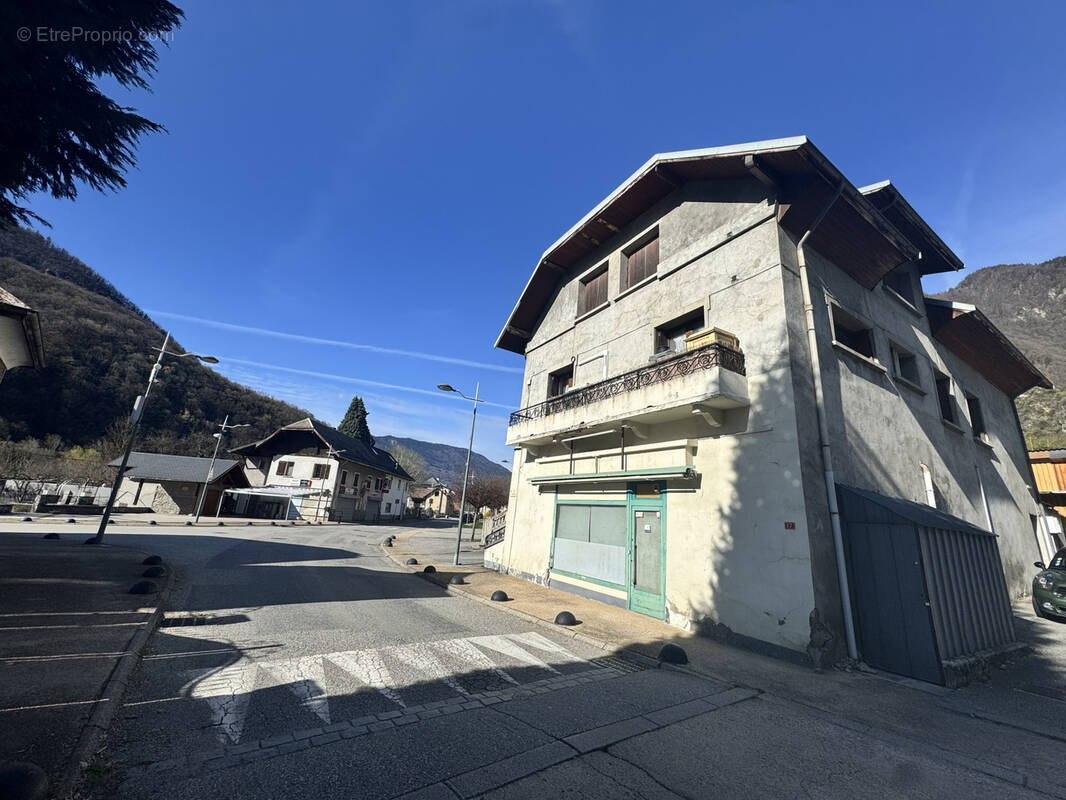 Maison à EPIERRE
