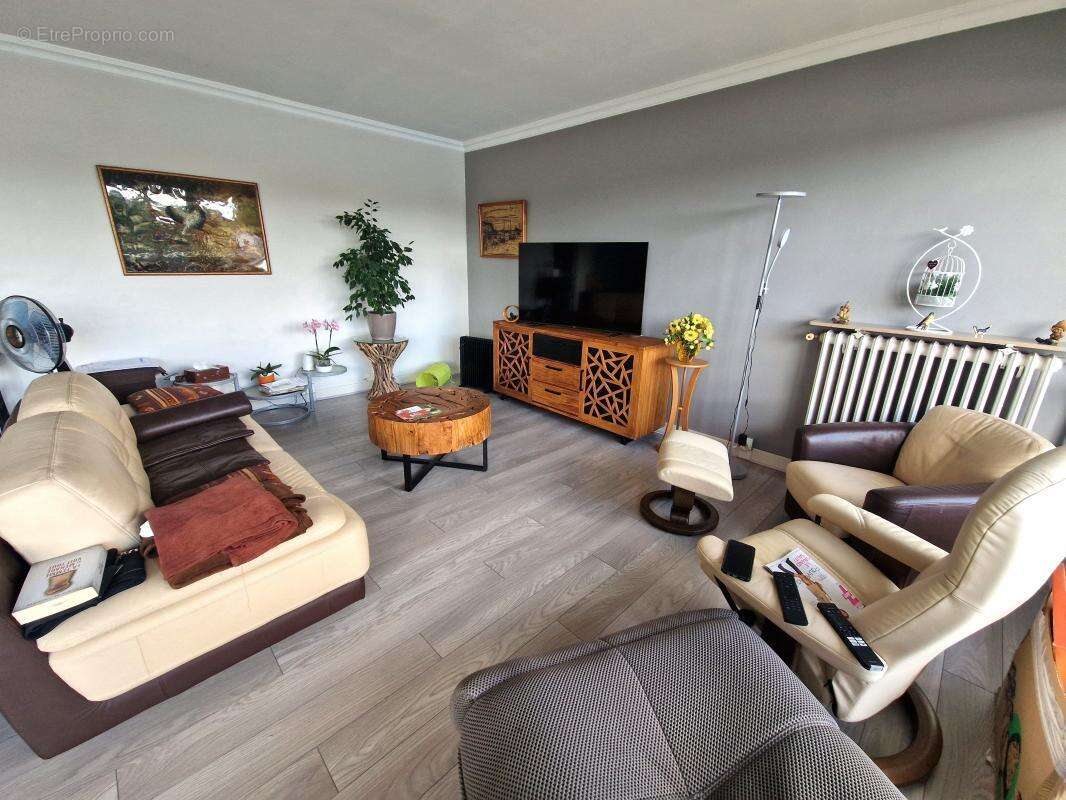 Appartement à JUVISY-SUR-ORGE