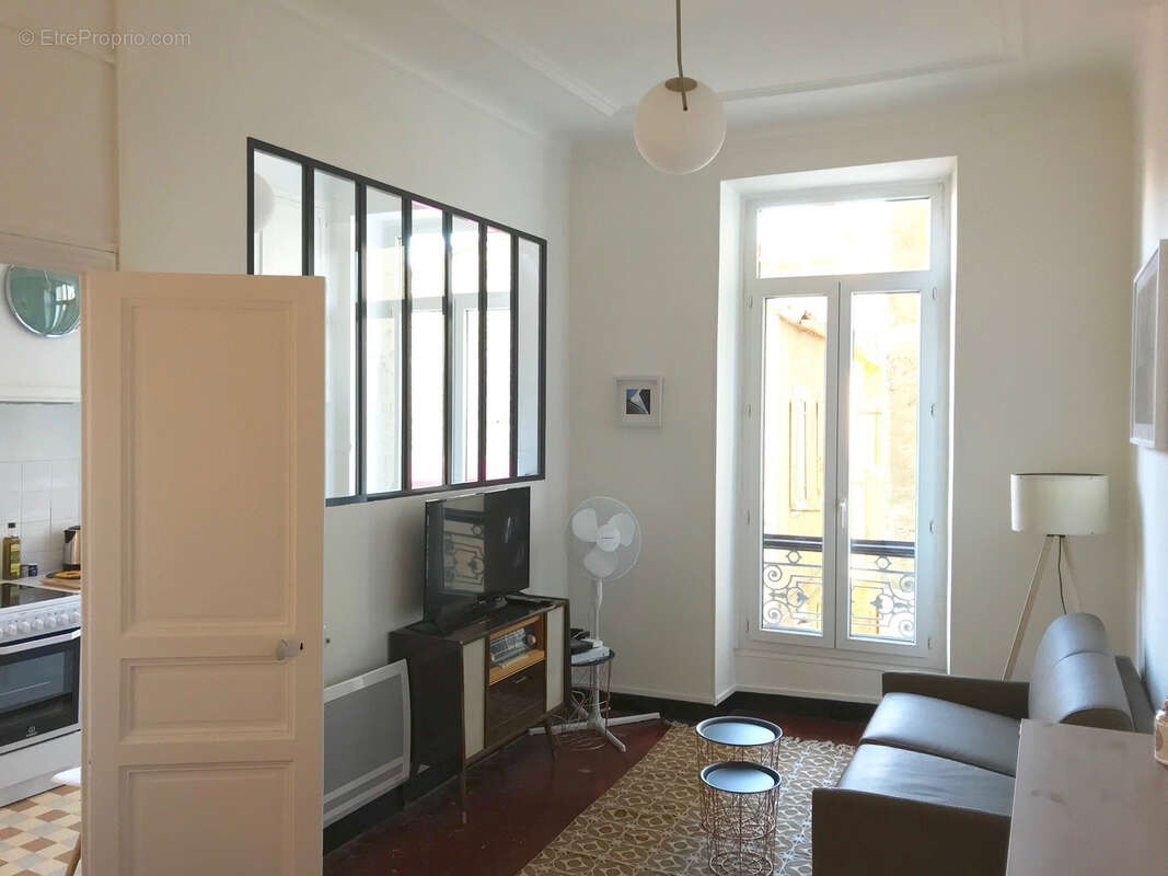 Appartement à MARSEILLE-7E