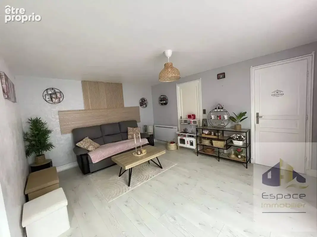 Maison centre bourg - photo 11