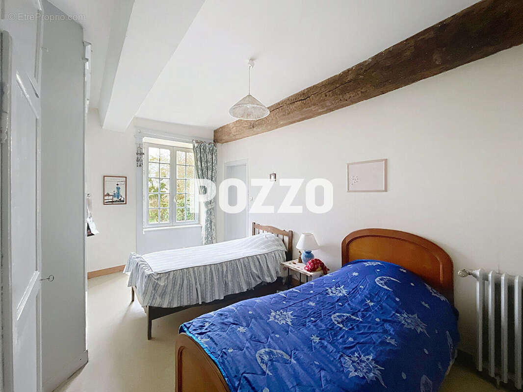 Maison à LE TEILLEUL