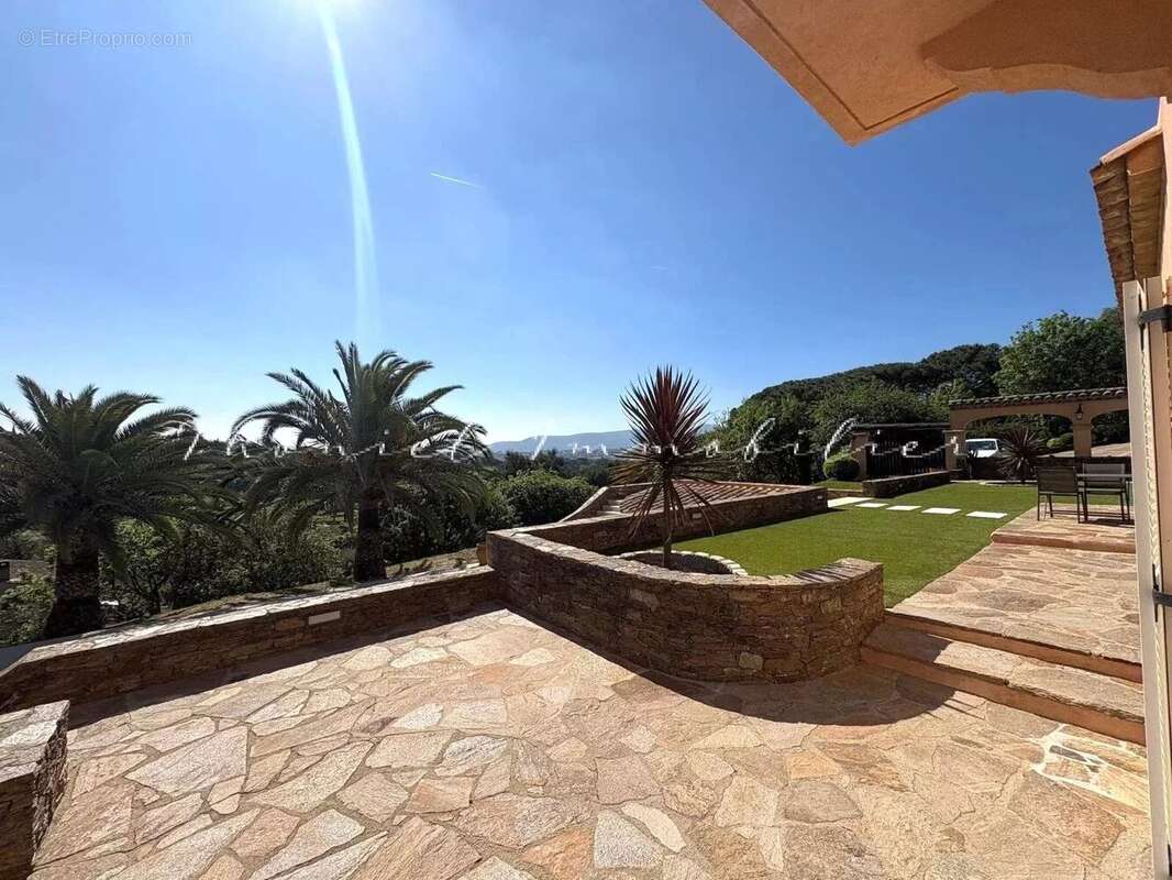Maison à GRIMAUD