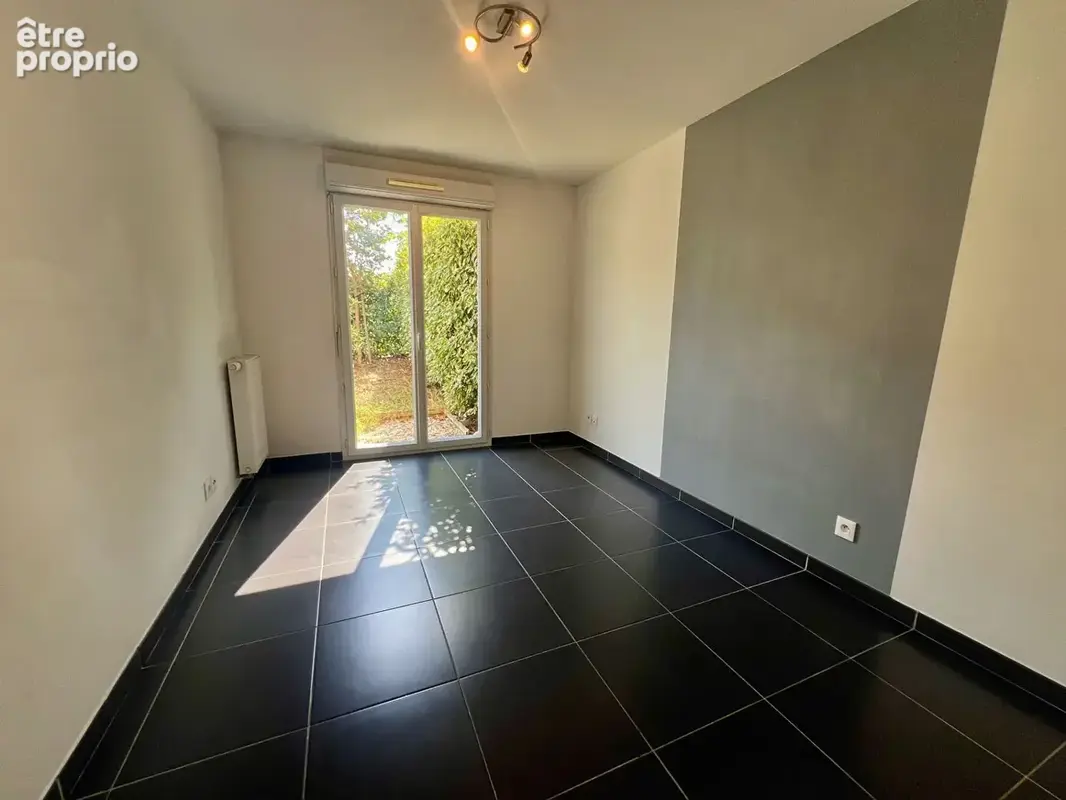Le Pradet - Appartement de type 3 - 62 m2 - photo 7