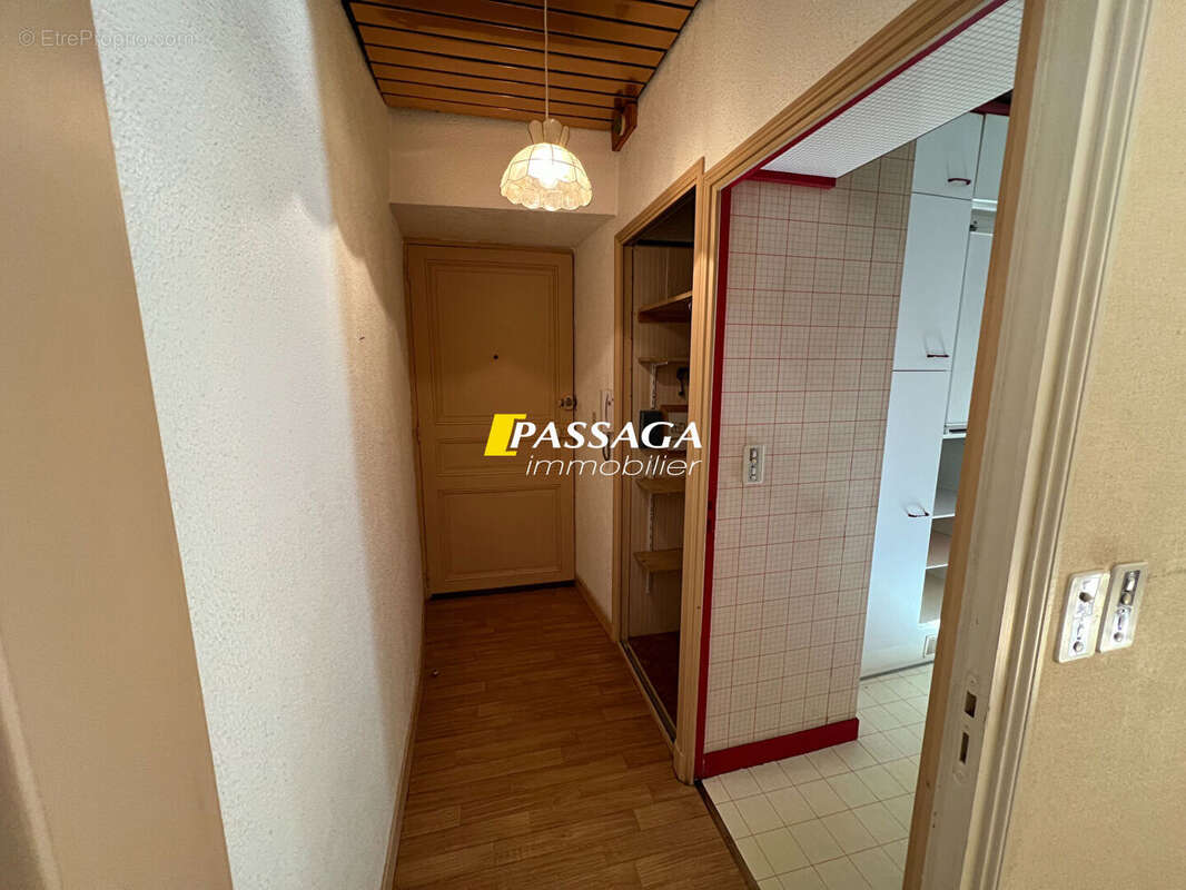 A VENDRE - Appartement T3 avec cave - RODEZ centre - photo 2