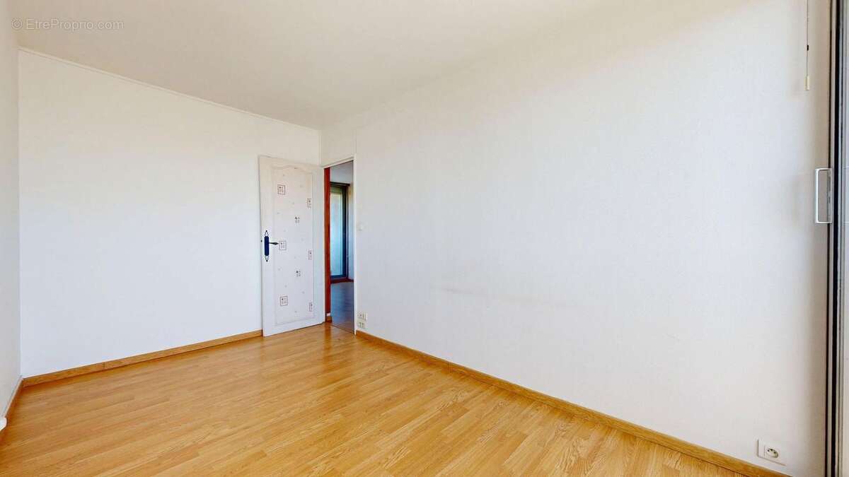 Appartement à SAVIGNY-SUR-ORGE