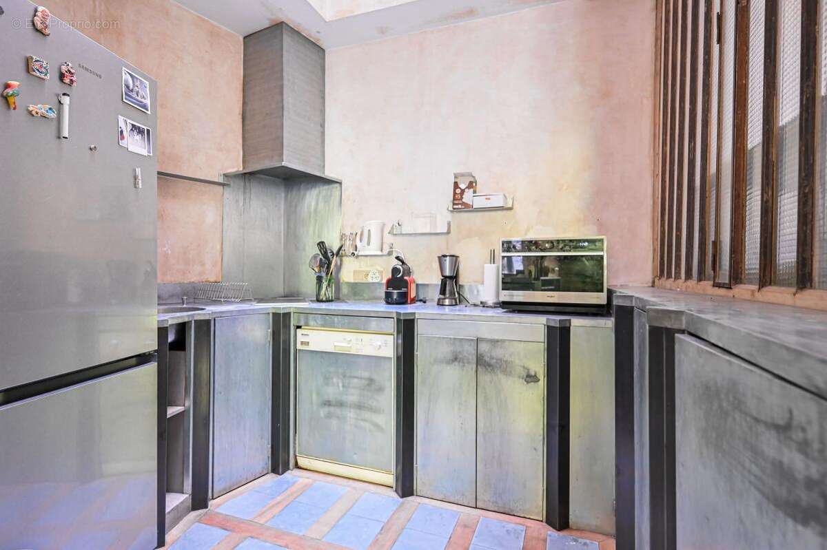 Appartement à PARIS-20E