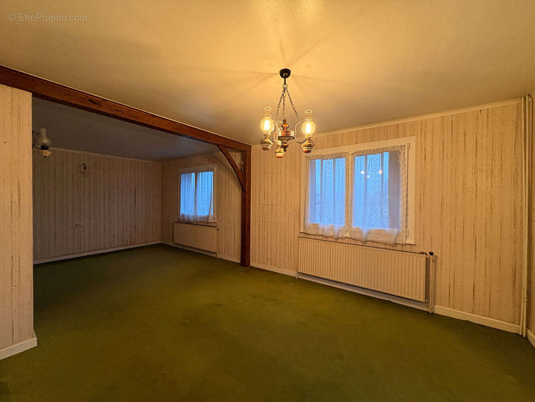 Maison à COLOMBIER-FONTAINE