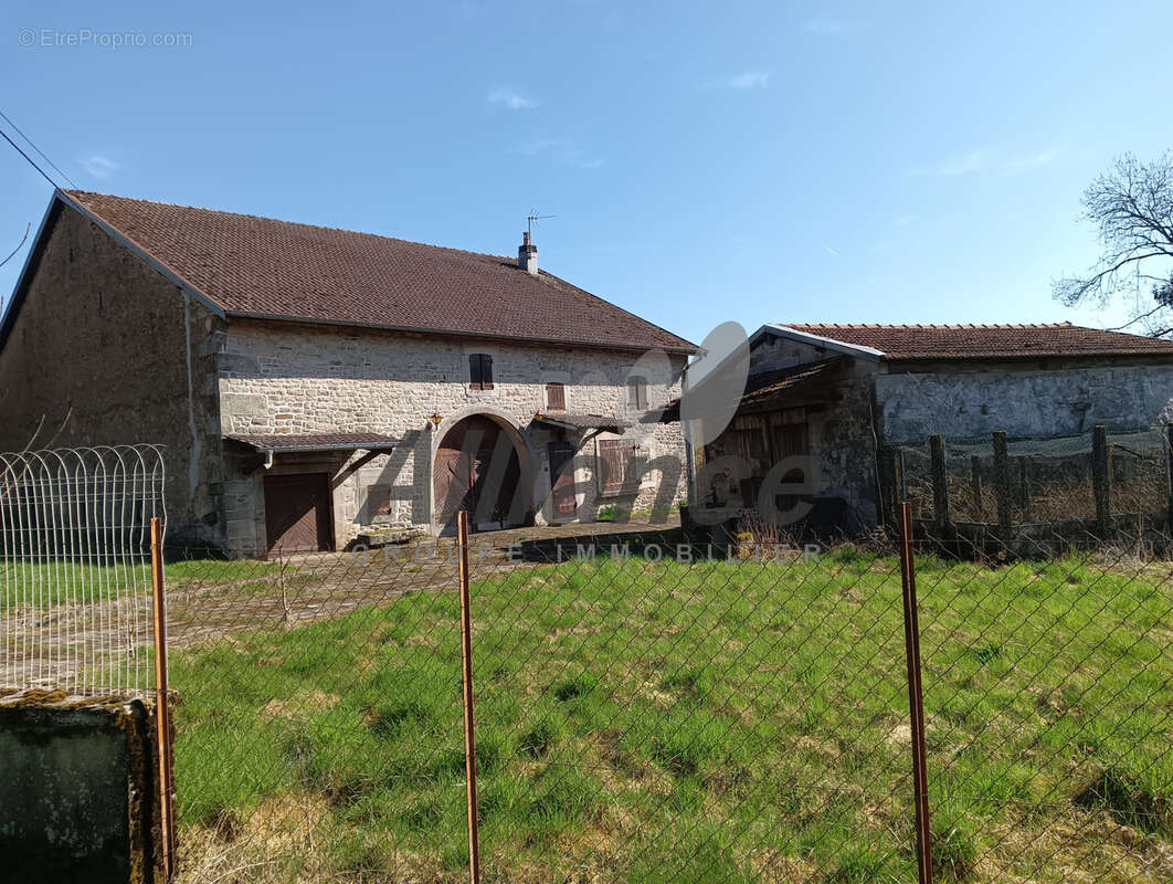 Maison à LE CLERJUS
