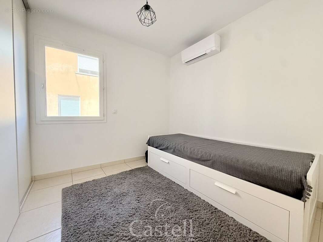 ***appartement duplex 4 pièces de 90 m² avec terrasse, 2 parkings et cellier  en plein cur de ville*** - photo 15