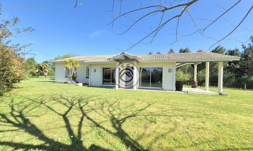 Maison à LUCBARDEZ-ET-BARGUES