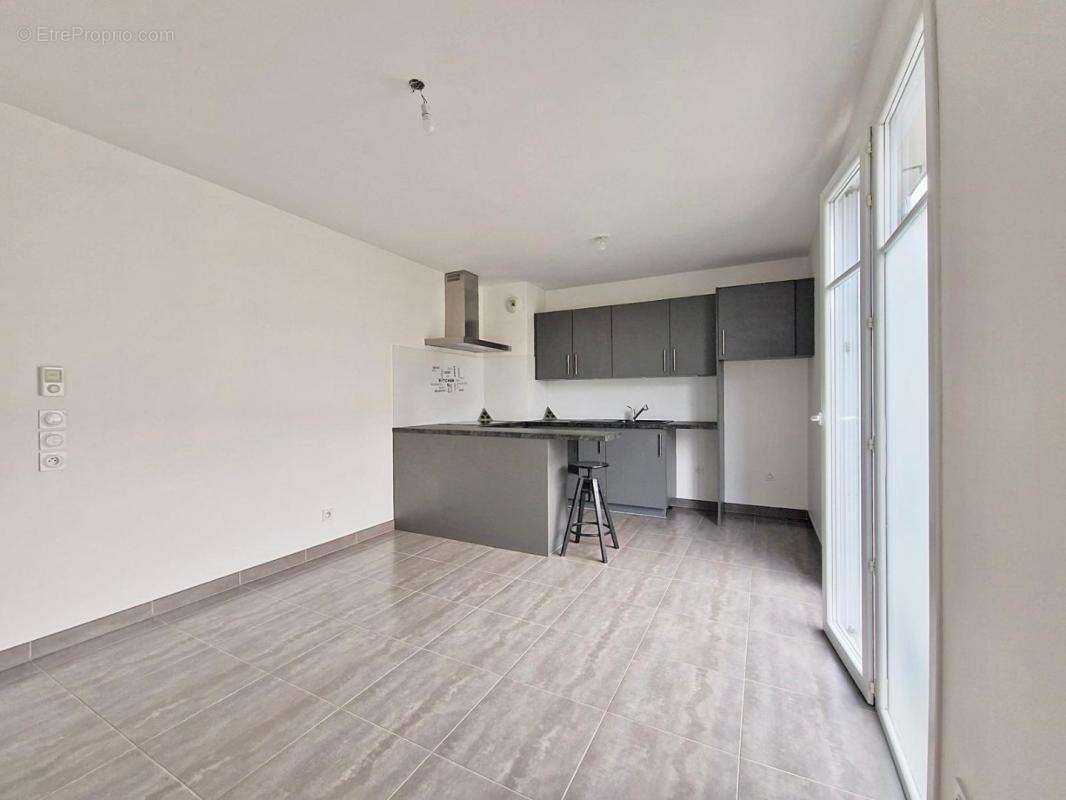 Appartement à OZOIR-LA-FERRIERE
