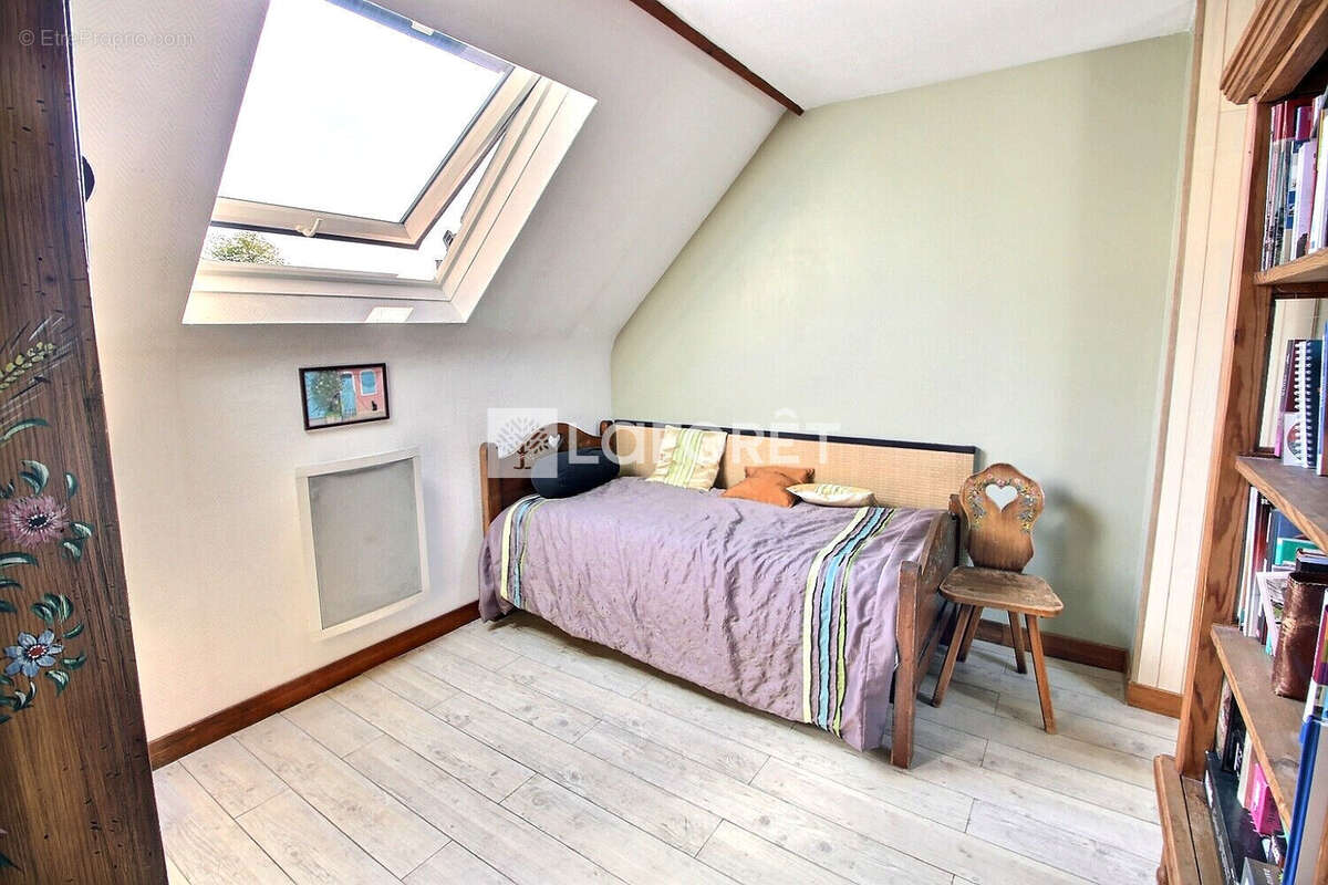 Maison à VILLENEUVE-LA-GARENNE