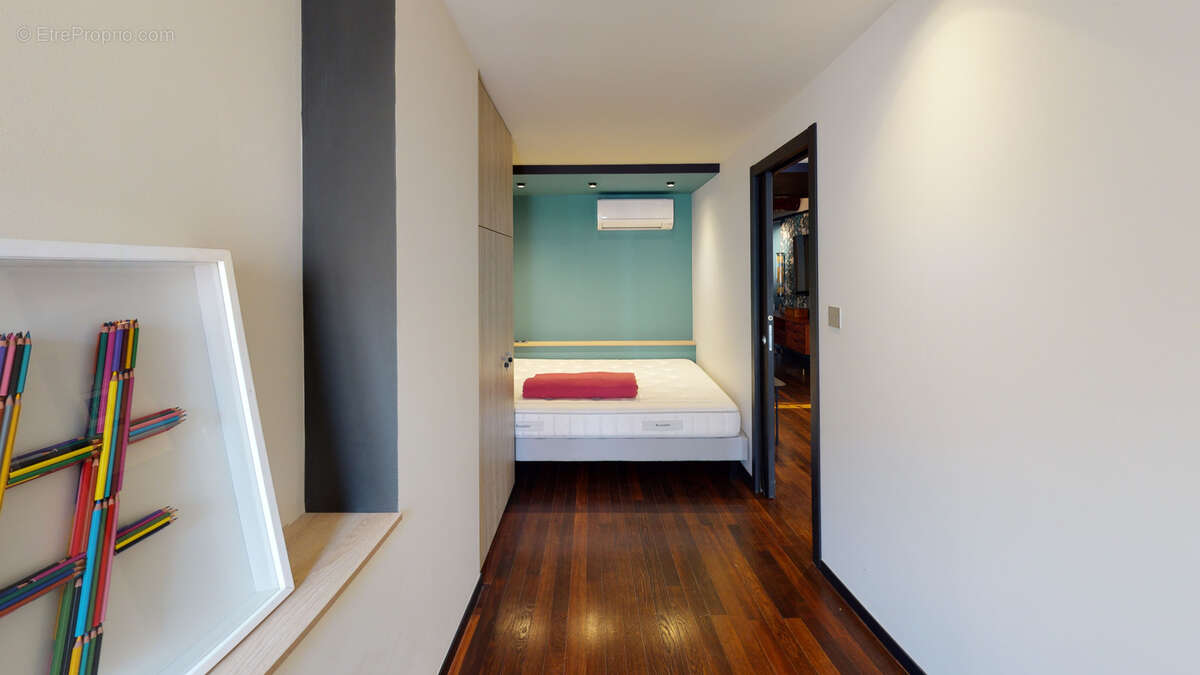 Appartement à MARSEILLE-1E