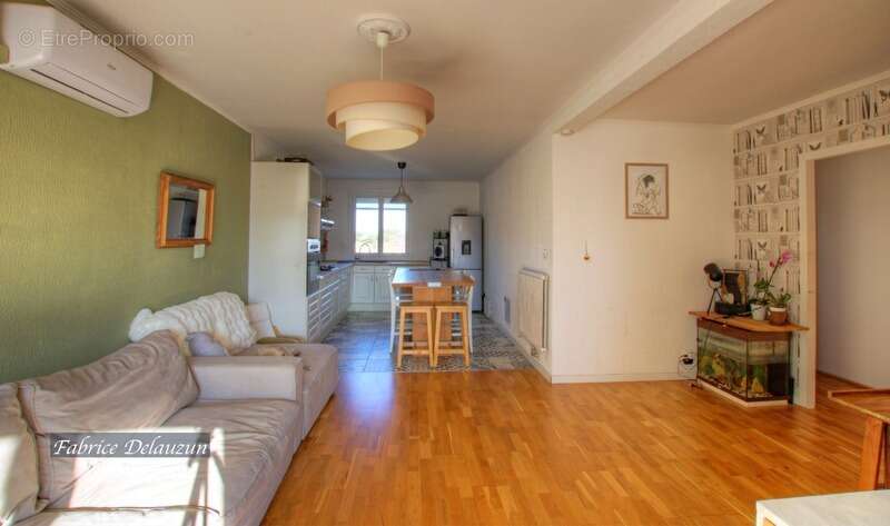 Appartement à SAINT-MARTIN-DE-CRAU