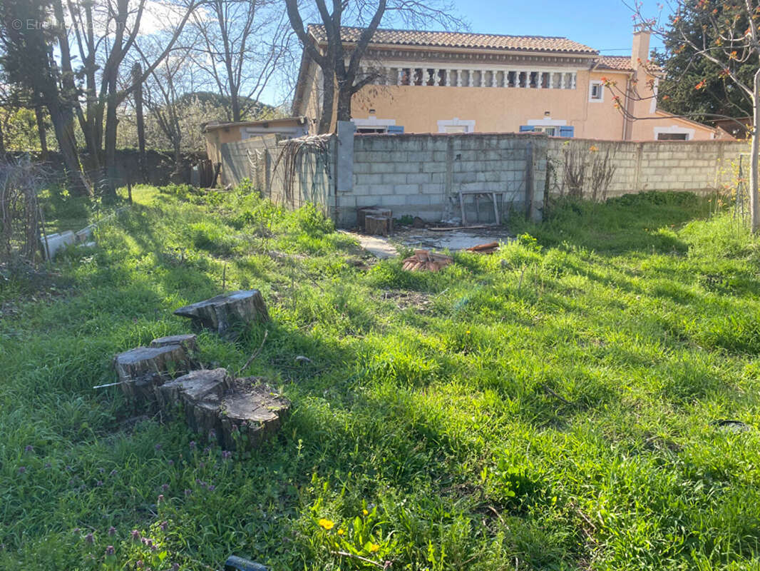 Terrain à PONT-SAINT-ESPRIT