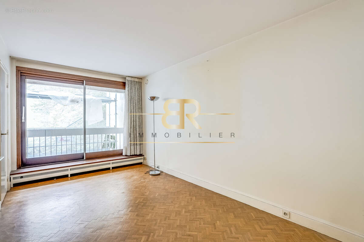 Appartement à PARIS-6E