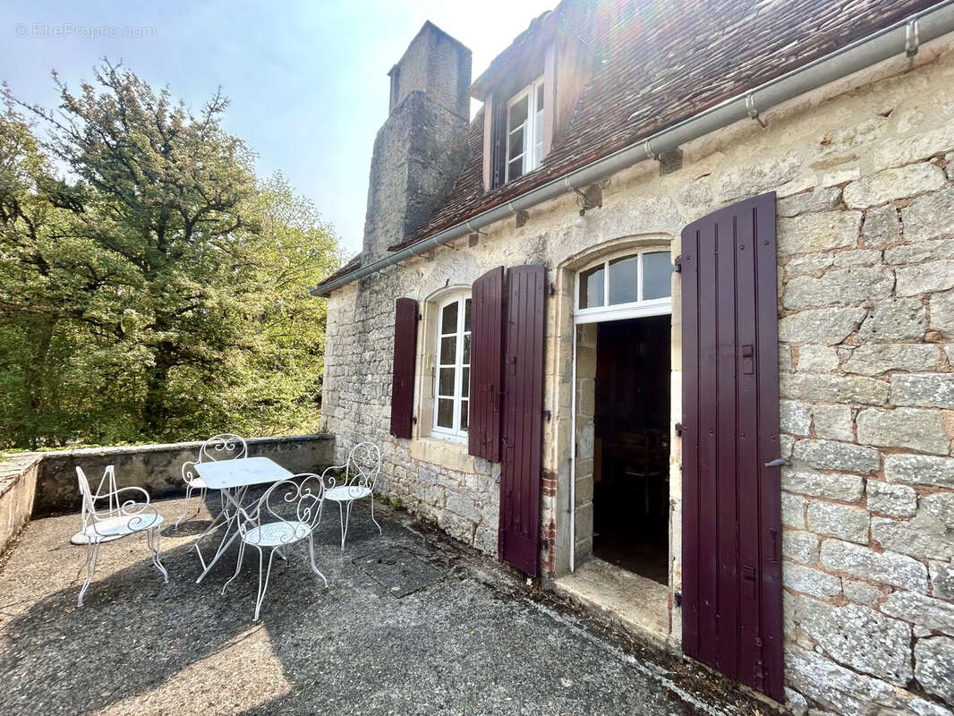 Superbe ensemble en pierre avec une vue exceptionnelle - photo 4