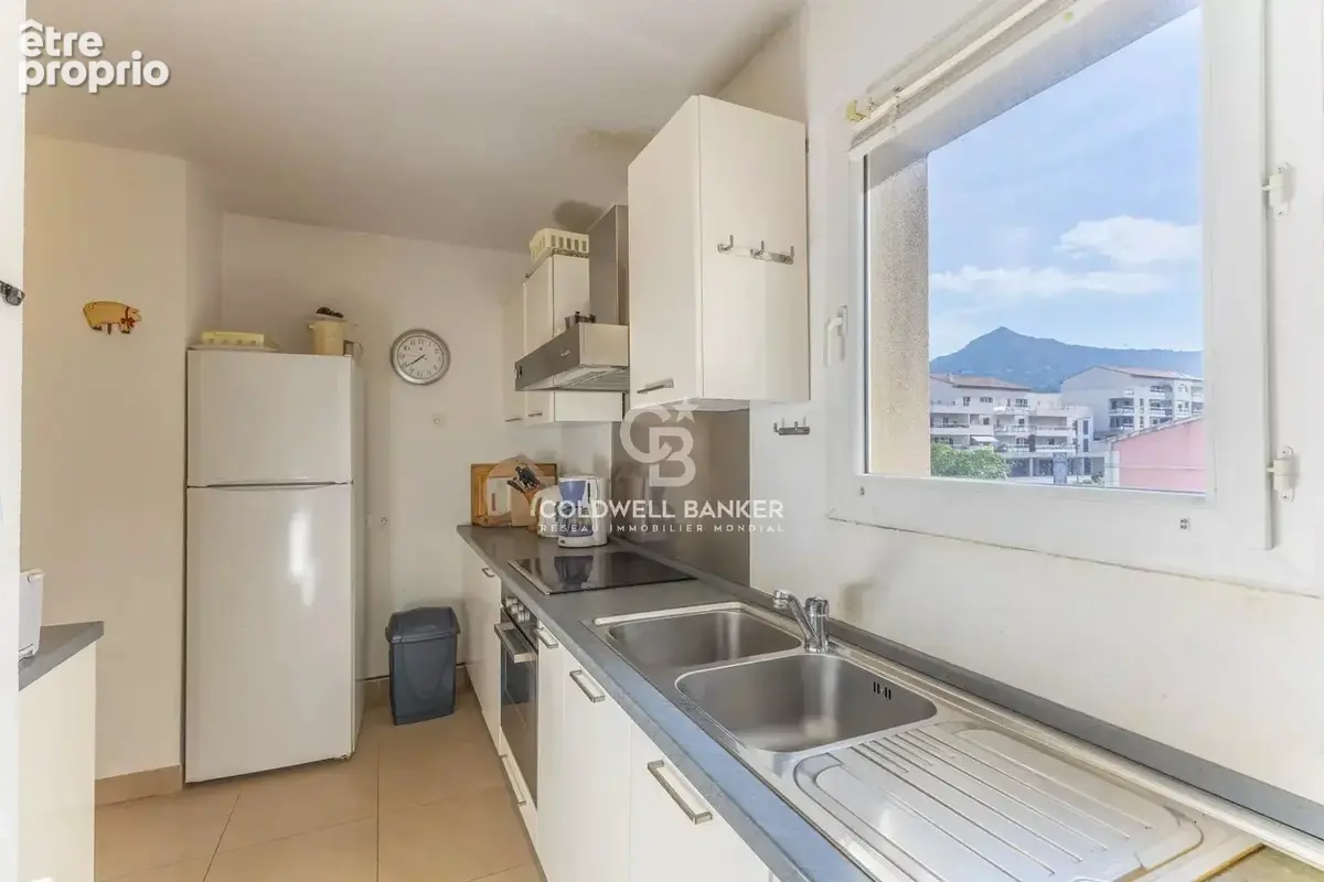 L'ile-rousse - Centre ville - Grand T4 en duplex - Cave & garage - photo 23