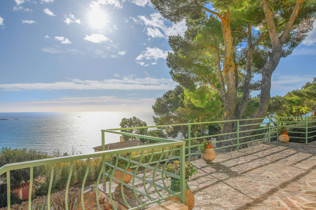 Maison à CARQUEIRANNE