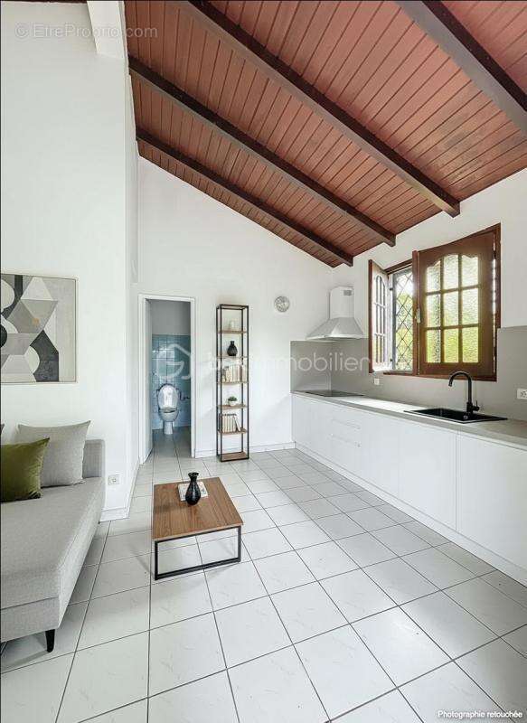 Maison à PETIT-BOURG