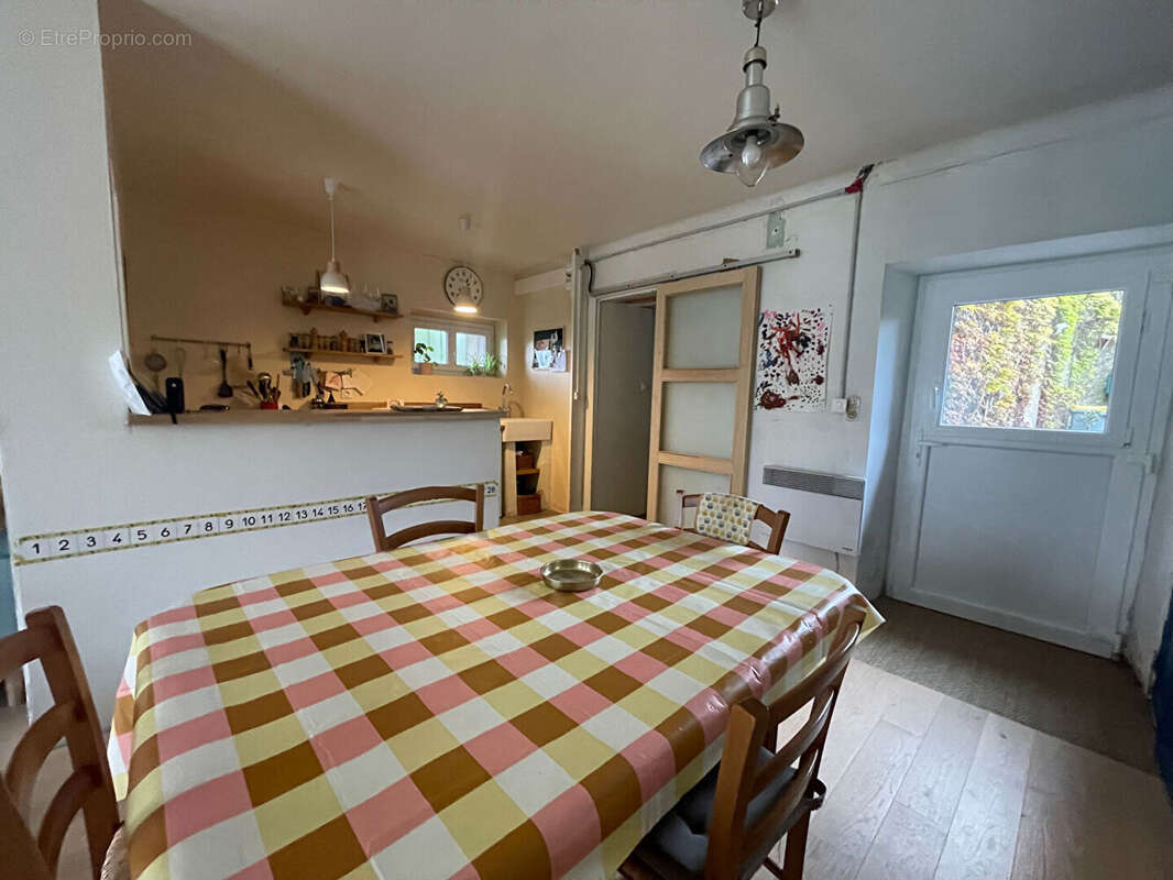 Autre à SAINT-SEBASTIEN-SUR-LOIRE