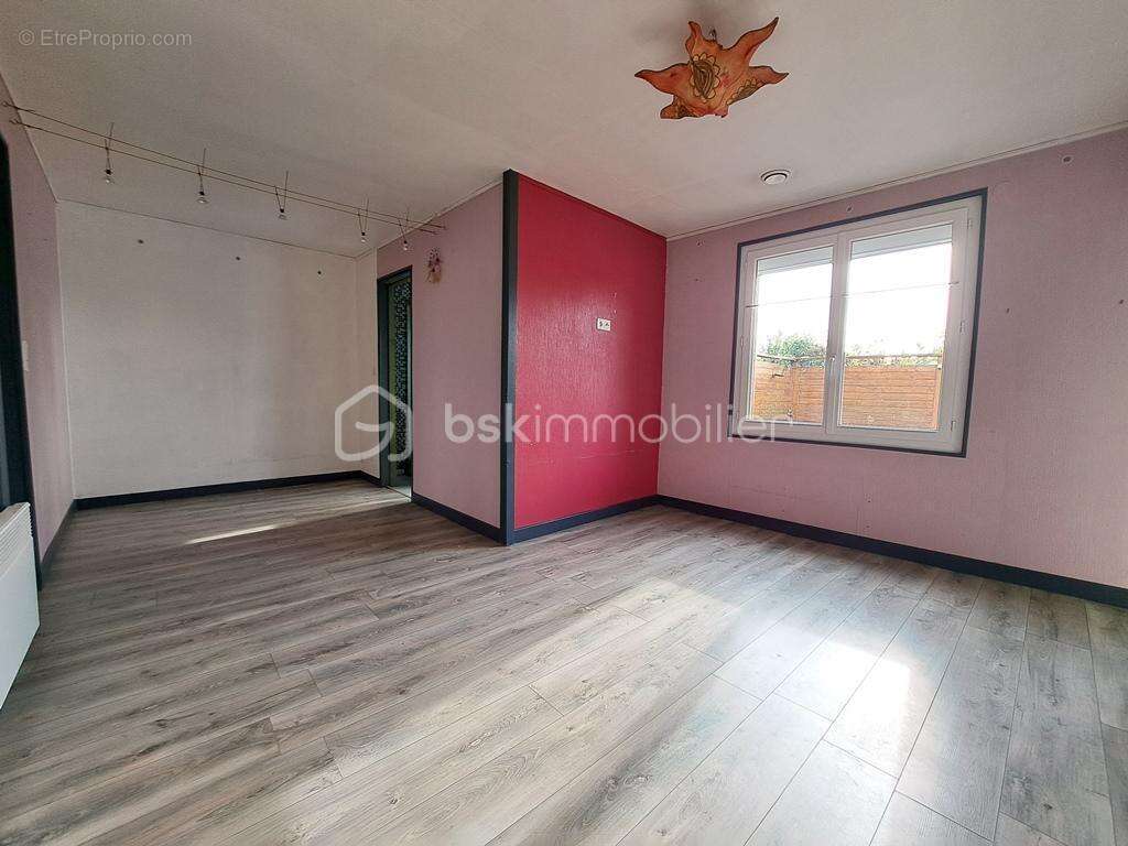 Maison à SAILLY-FLIBEAUCOURT