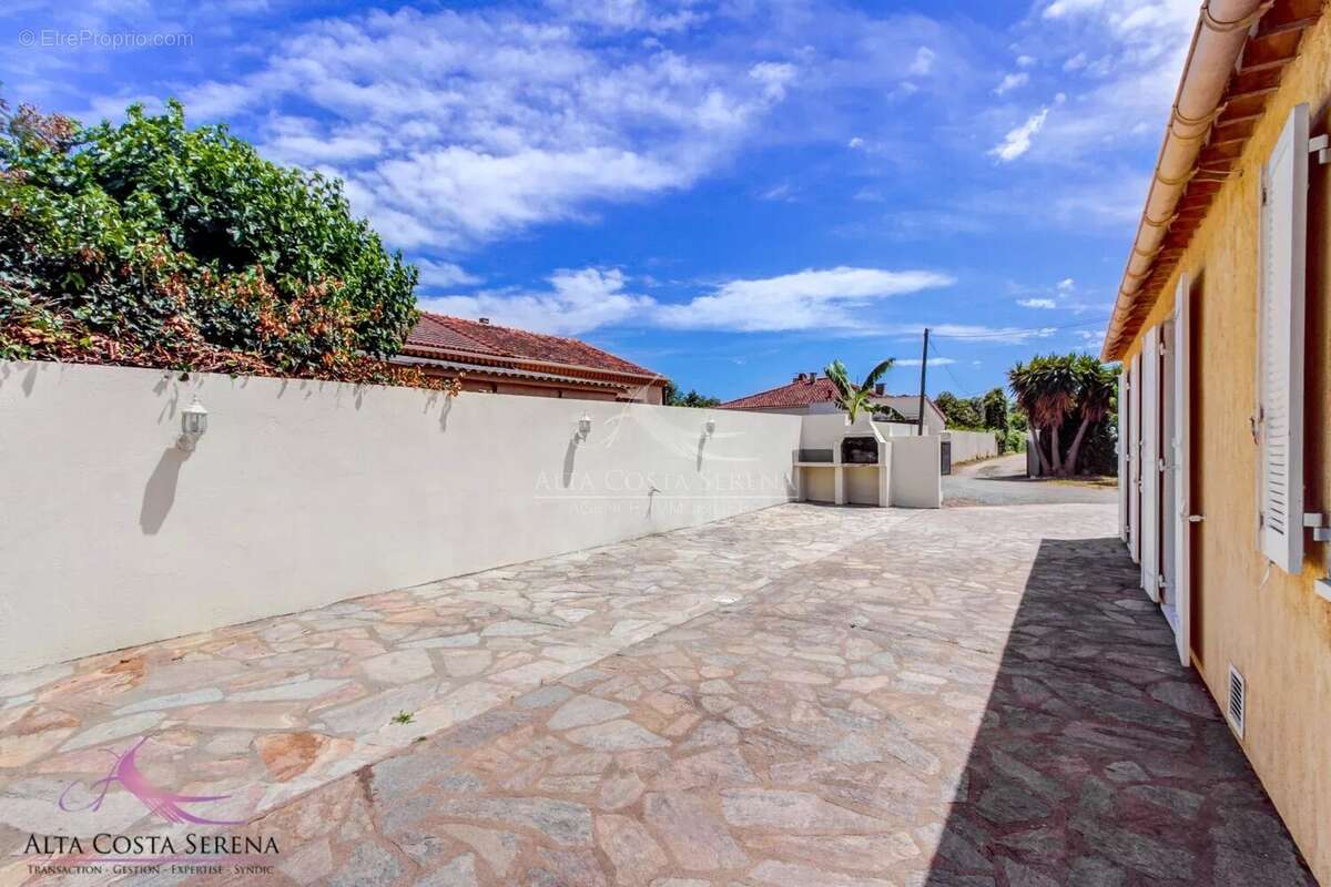 Maison à PRUNELLI-DI-FIUMORBO