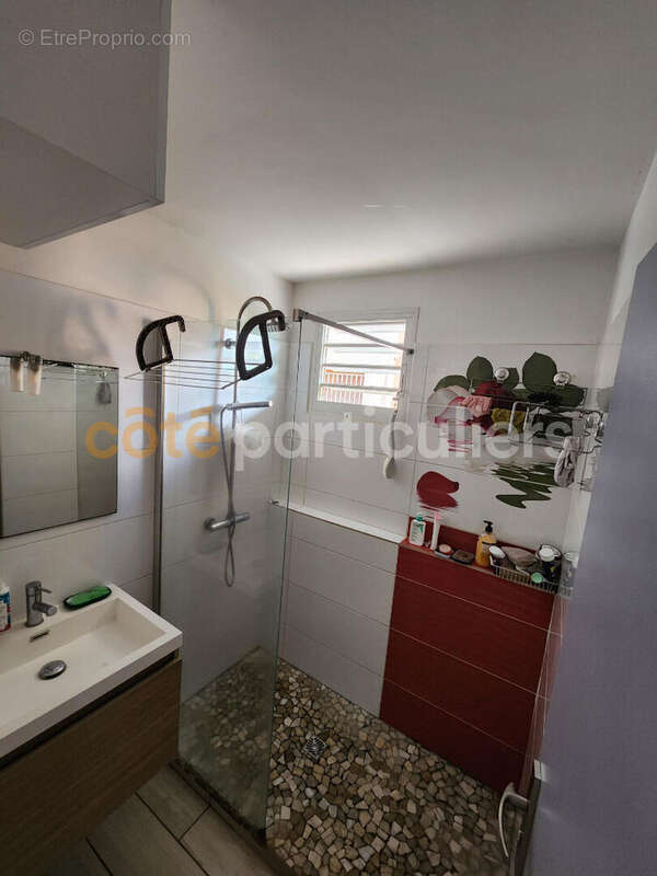 Appartement à BAIE-MAHAULT