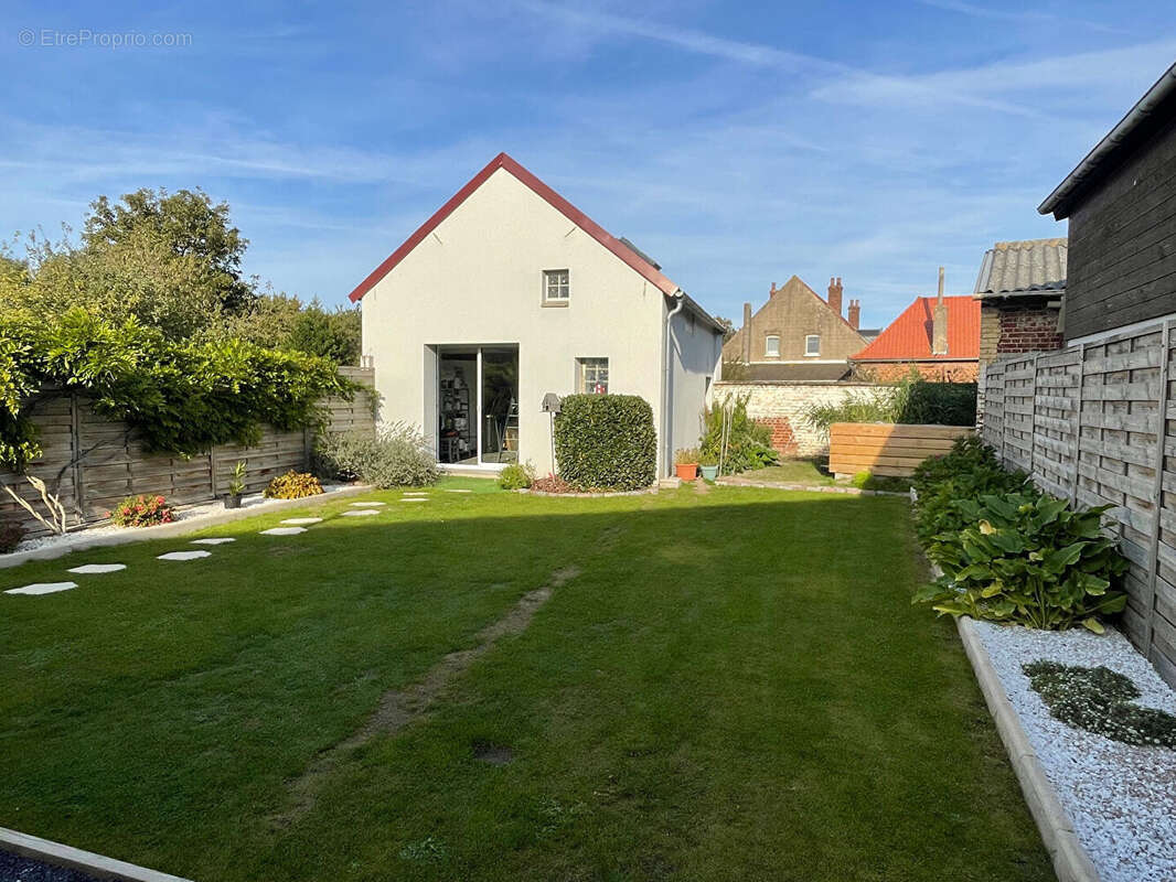 Maison à NORRENT-FONTES