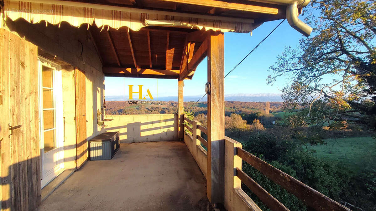 Maison à SAINT-BARDOUX