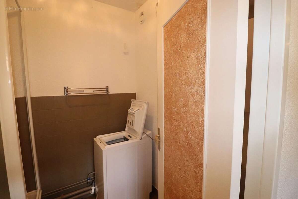 Appartement à SAINT-CYR-SUR-MER