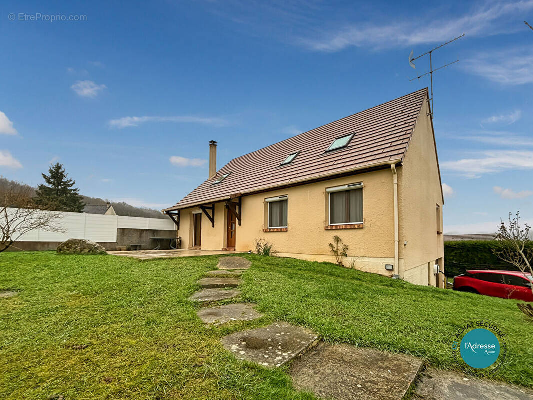 Maison à BAULNE
