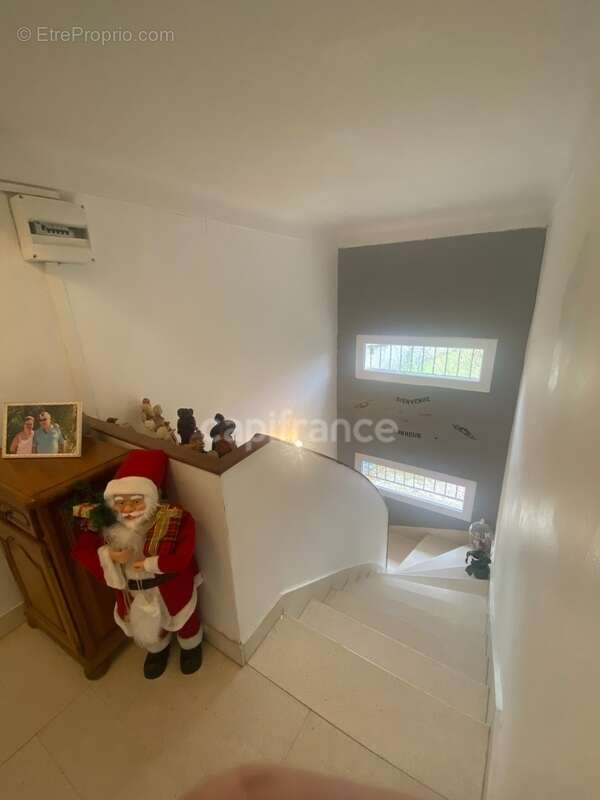 Maison à DECAZEVILLE