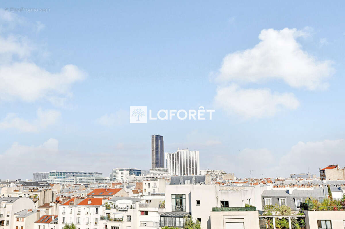 Appartement à PARIS-14E