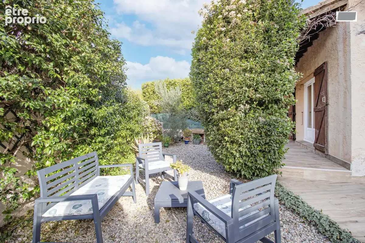 SANARY SUR MER, maison de 112m2 idéalement située - photo 2