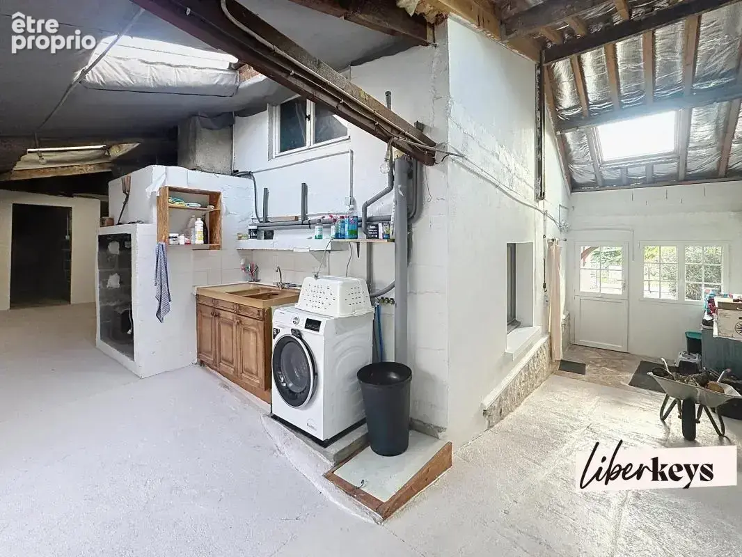 COUP DE CŒUR ATYPIQUE AU CŒUR DES VIGNES  Maison de 120 m², 4 chambres, source naturelle, grand garage avec atelier - photo 18