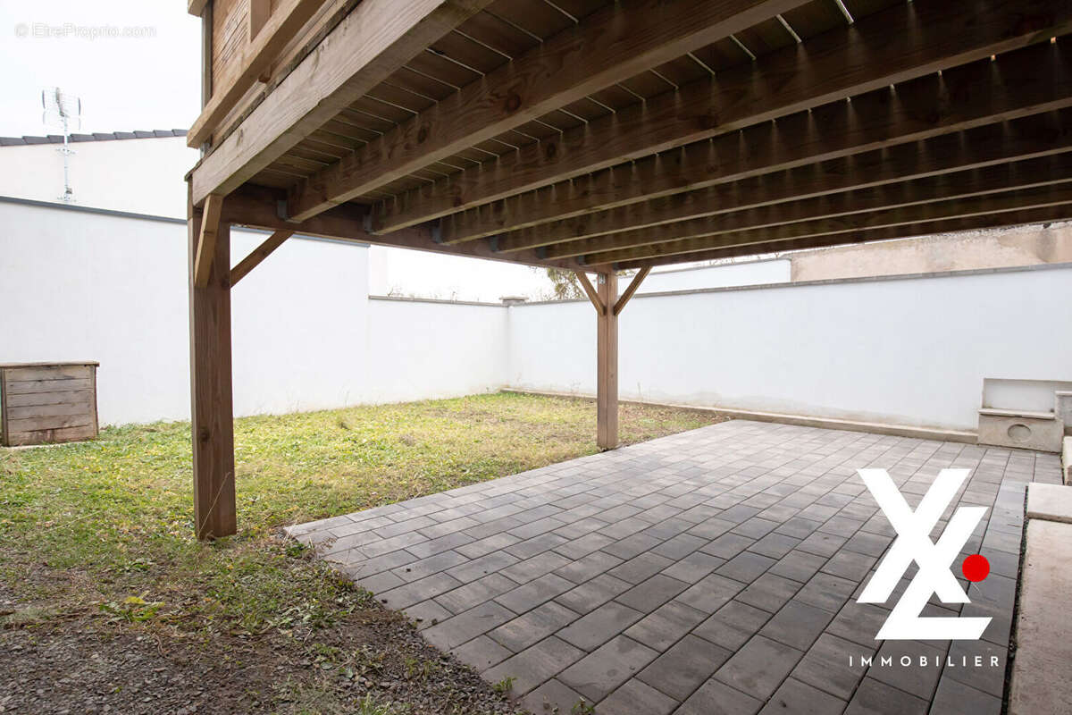 Maison à DAMELEVIERES