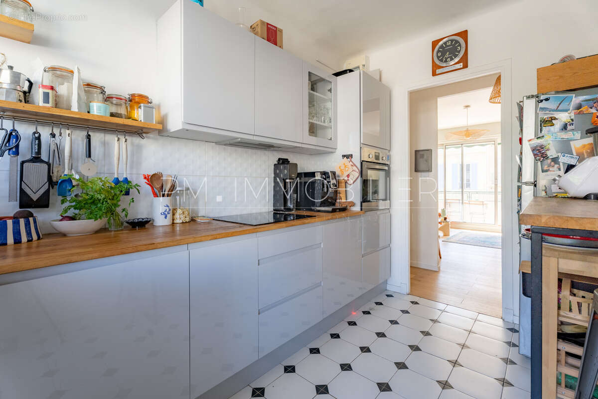 Appartement à MARSEILLE-6E