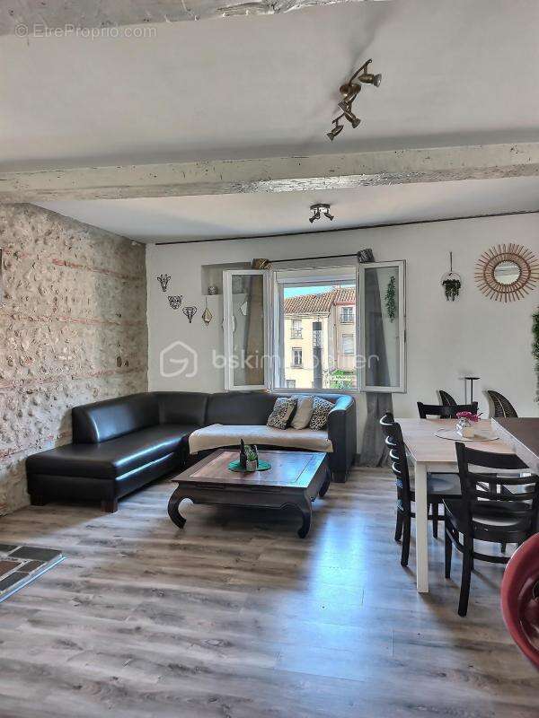 Maison à SAINT-ESTEVE