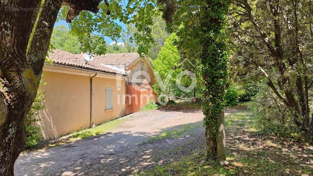 Maison à PUYMERAS