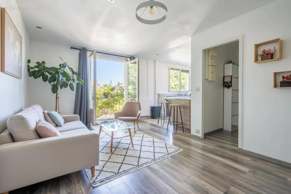 Appartement à NOISY-LE-SEC