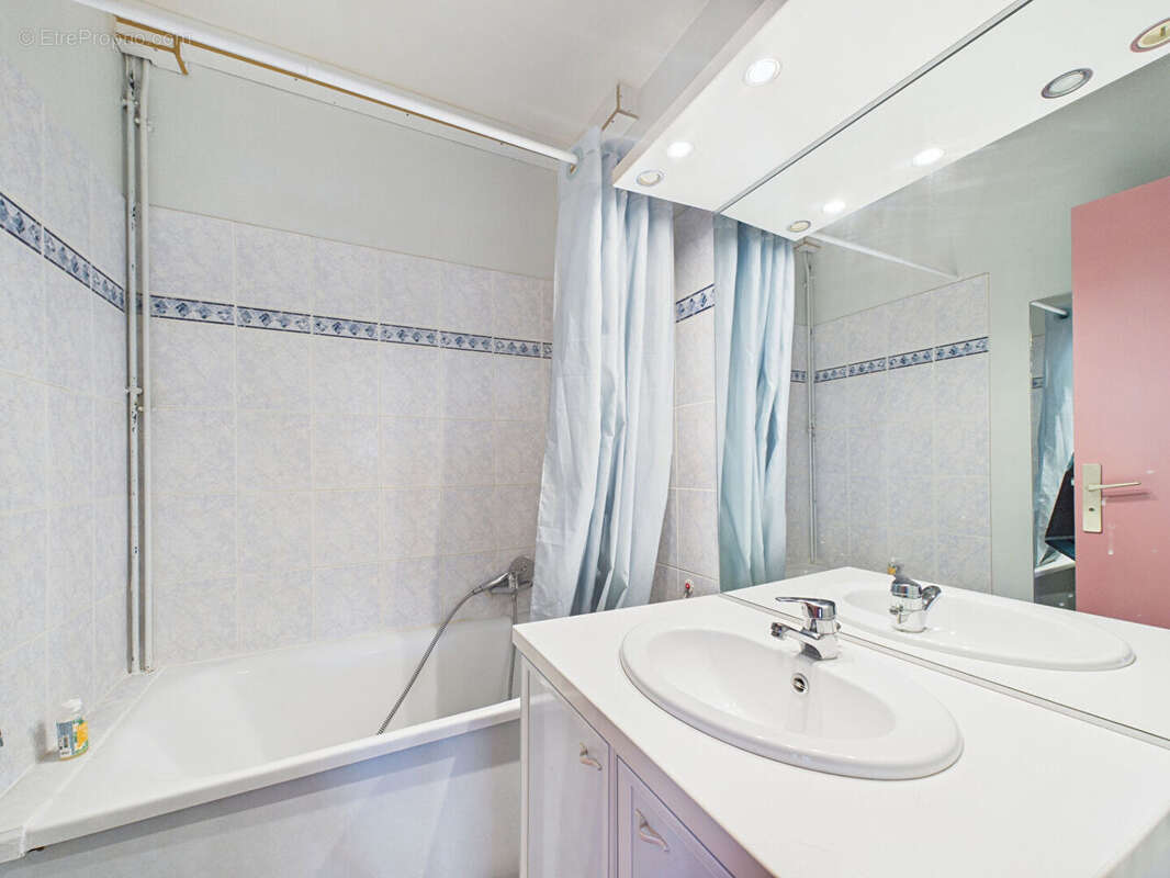 Appartement à SOTTEVILLE-LES-ROUEN