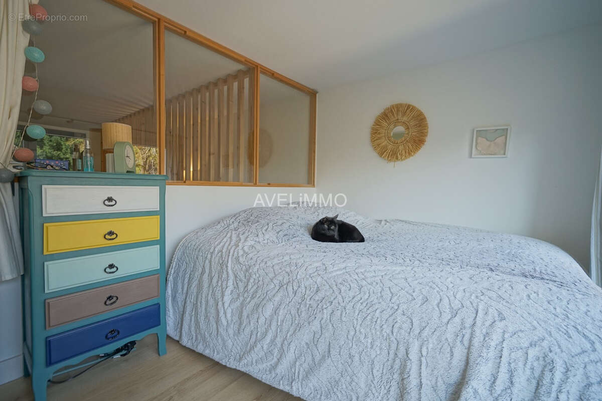 Appartement à LA QUEUE-LES-YVELINES