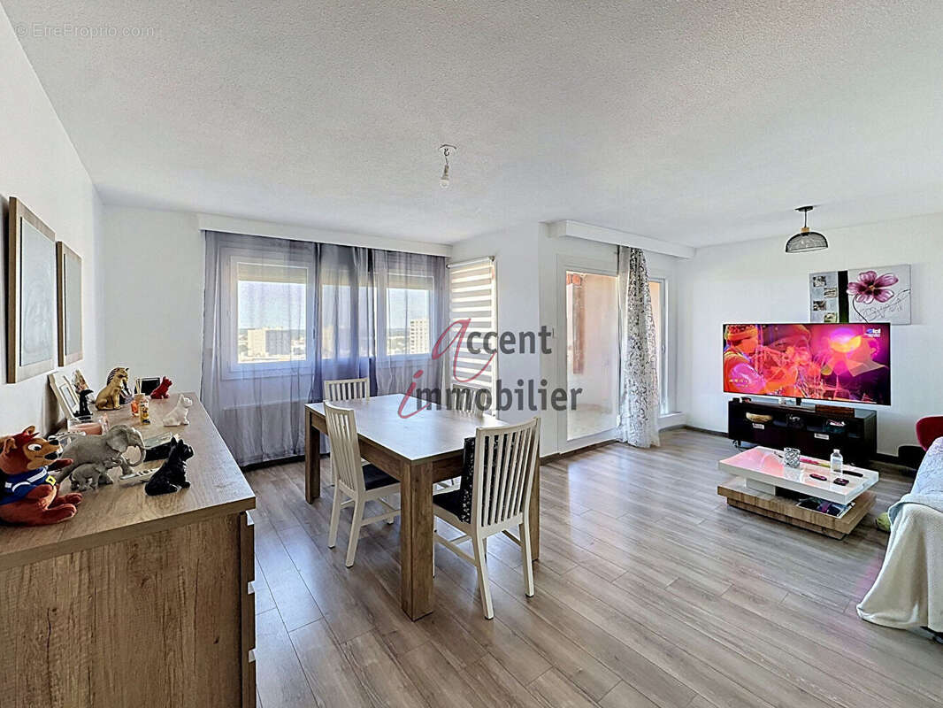 Appartement à SALON-DE-PROVENCE