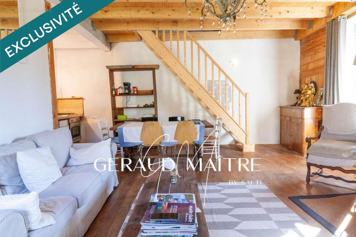 Photo 6 - Maison à LAVAL-ROQUECEZIERE