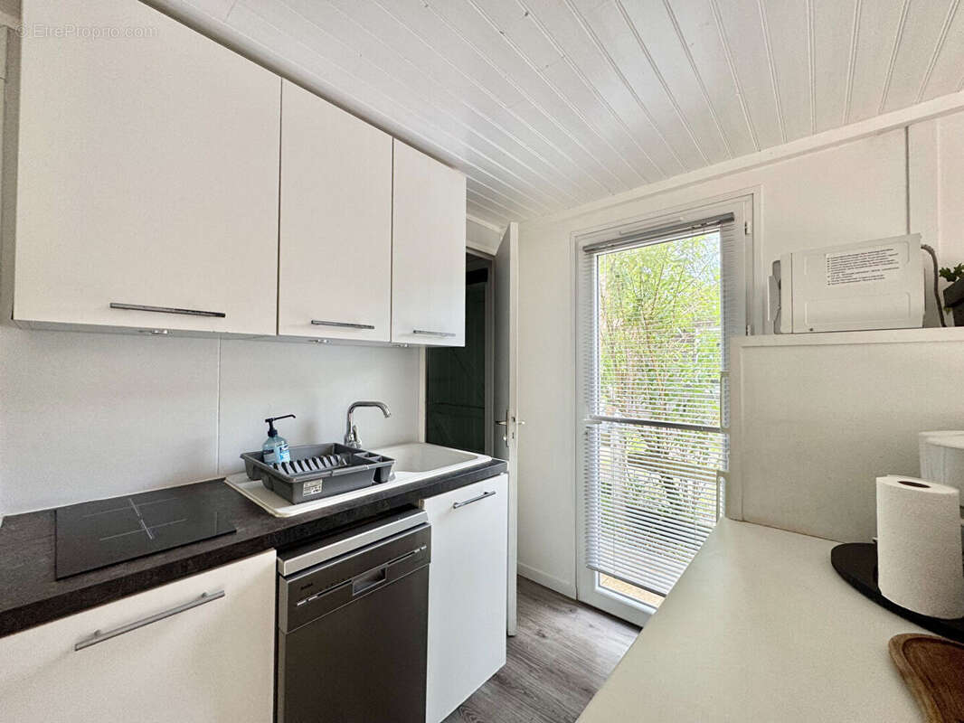 Autre à GUJAN-MESTRAS