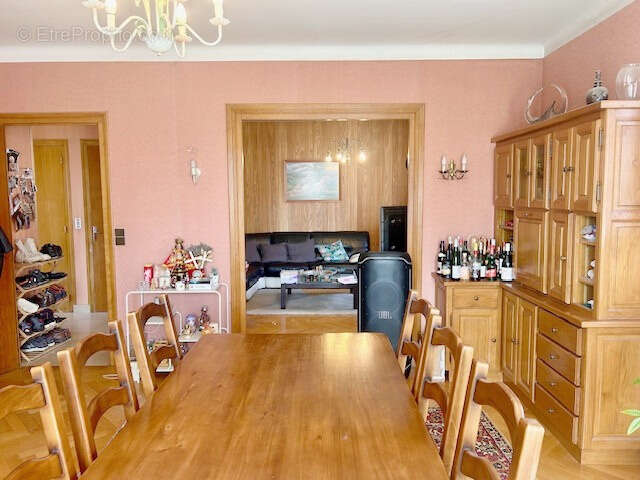 Maison à MONTAGNIEU