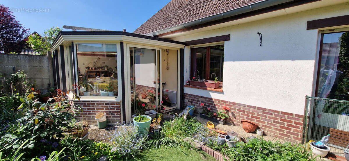 Autre à VILLERS-BRETONNEUX